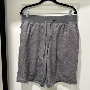 Lululemon Men's Large Grey T.H.E. Short Lined 9” Shorts